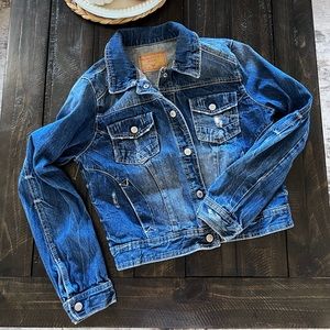 Blue Jean jacket in great condition ✨